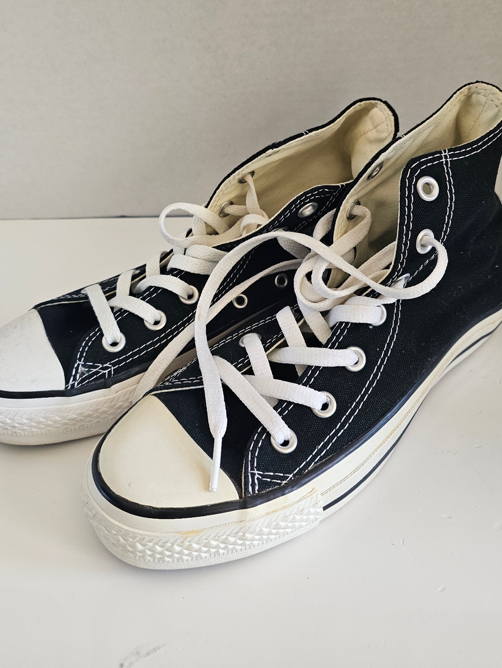 Converse Chuck Taylor All Star High Top Tennis Shoes Black And White Men's 6